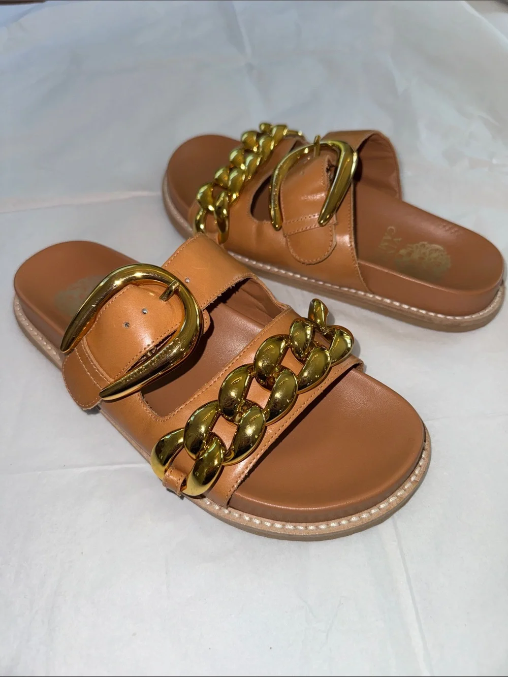 Vince Camuto Kennedys leather Sandals with gold accent Chain & Buckle 7